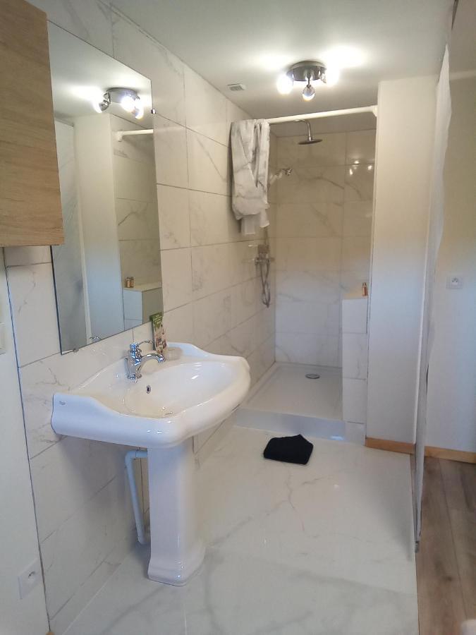 Logement De Charme Coinches 외부 사진