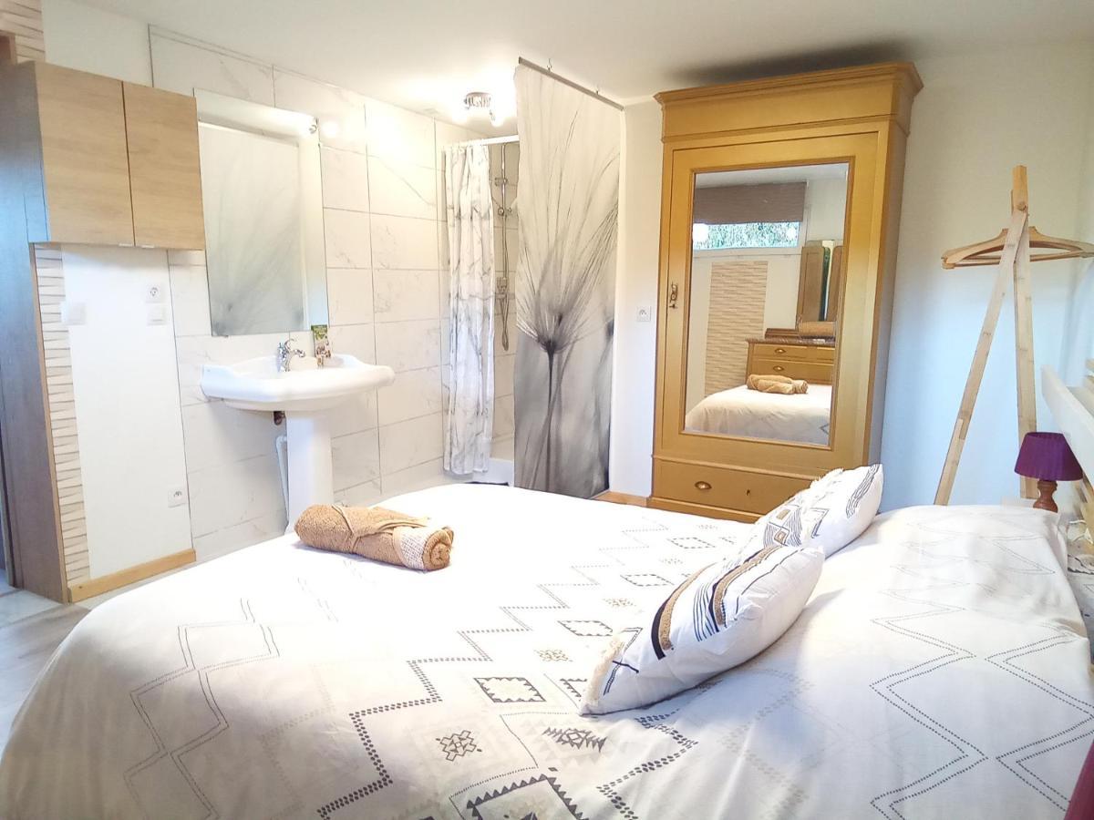 Logement De Charme Coinches 외부 사진
